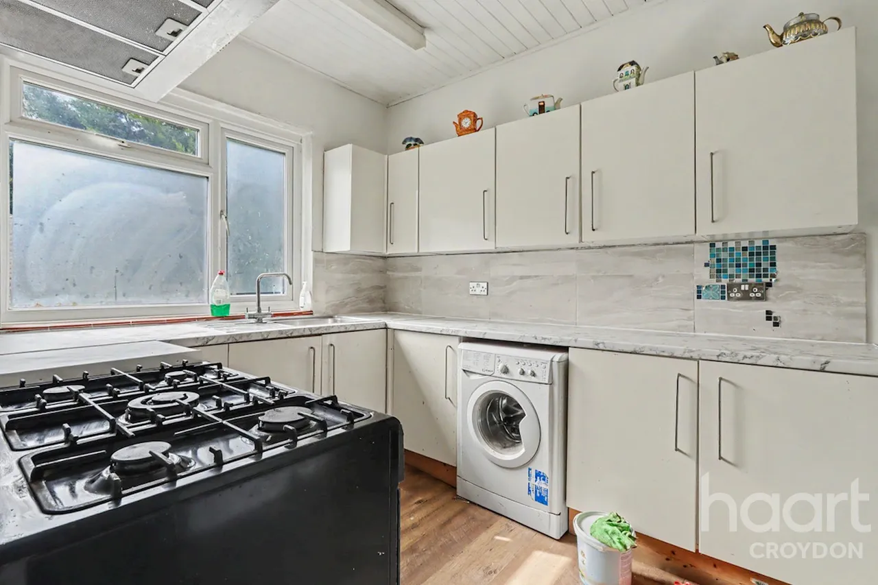 Stoats Nest Road, Coulsdon, CR5, photo 16