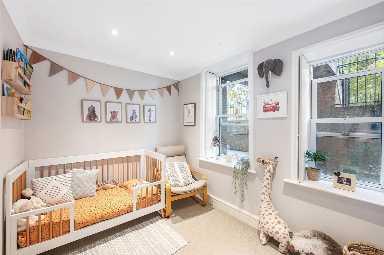Windmill Drive, London, SW4, photo 12