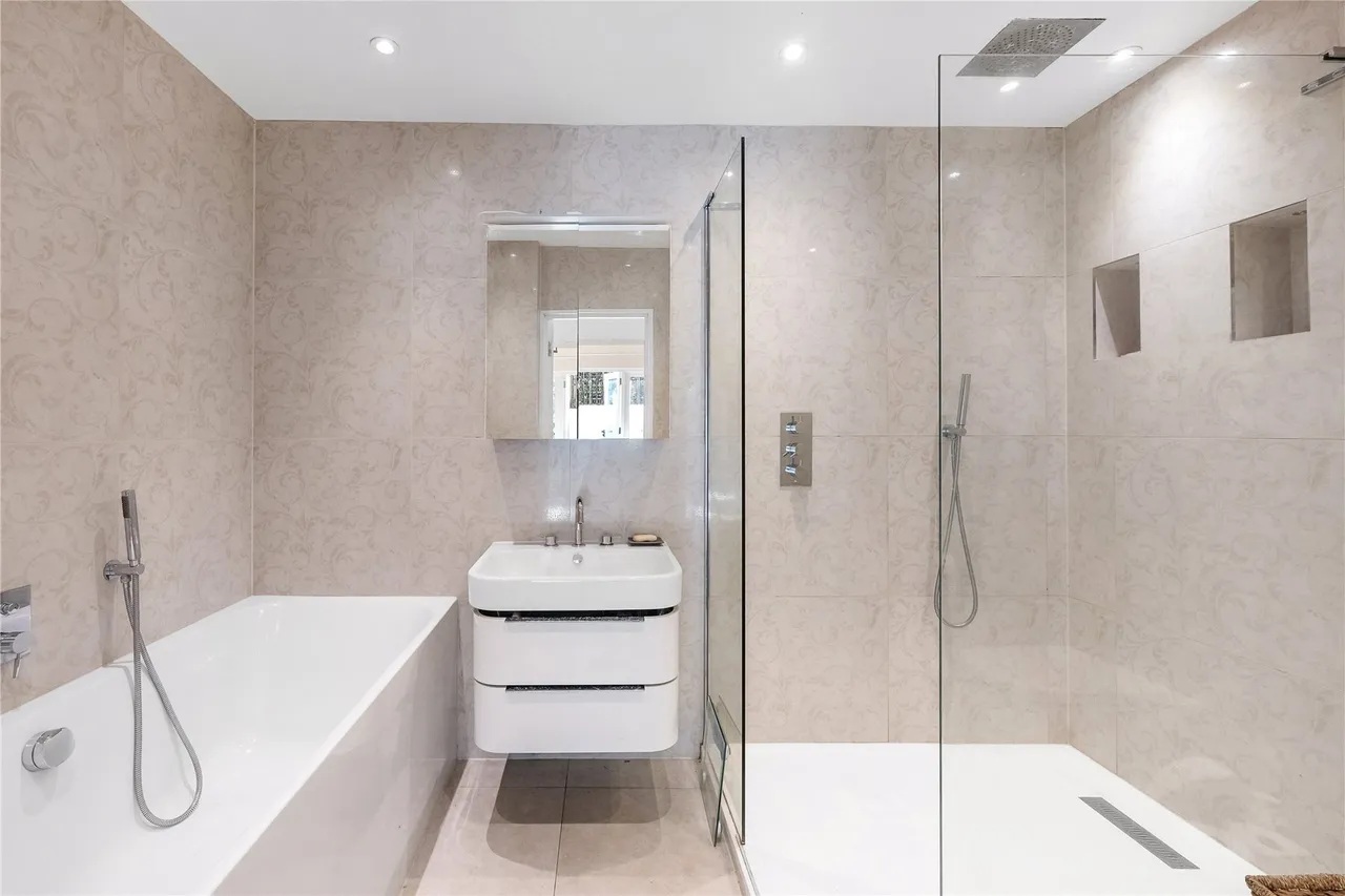 Windmill Drive, London, SW4, photo 11
