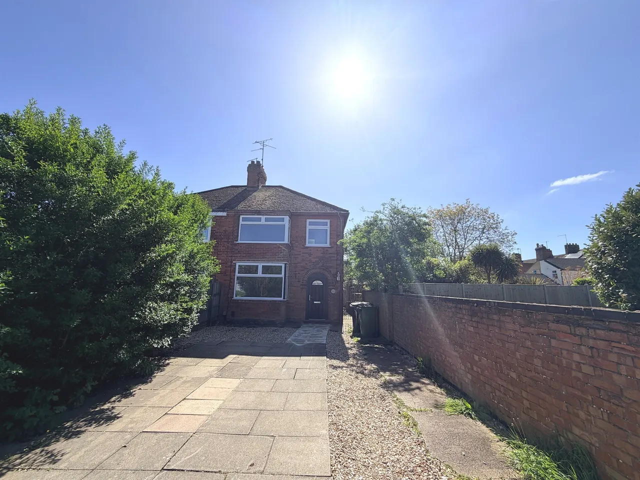 3 bed house for sale — Lynton Road, Peterborough