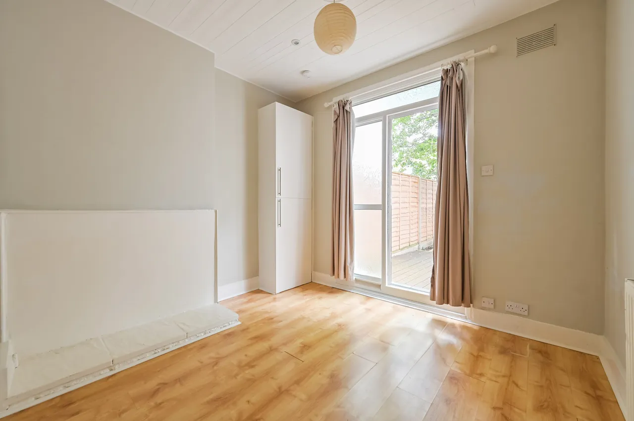 5 Fairbourne Road, London, photo 11