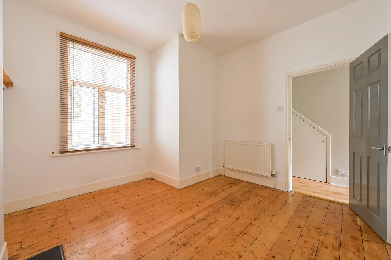 5 Fairbourne Road, London, photo 6