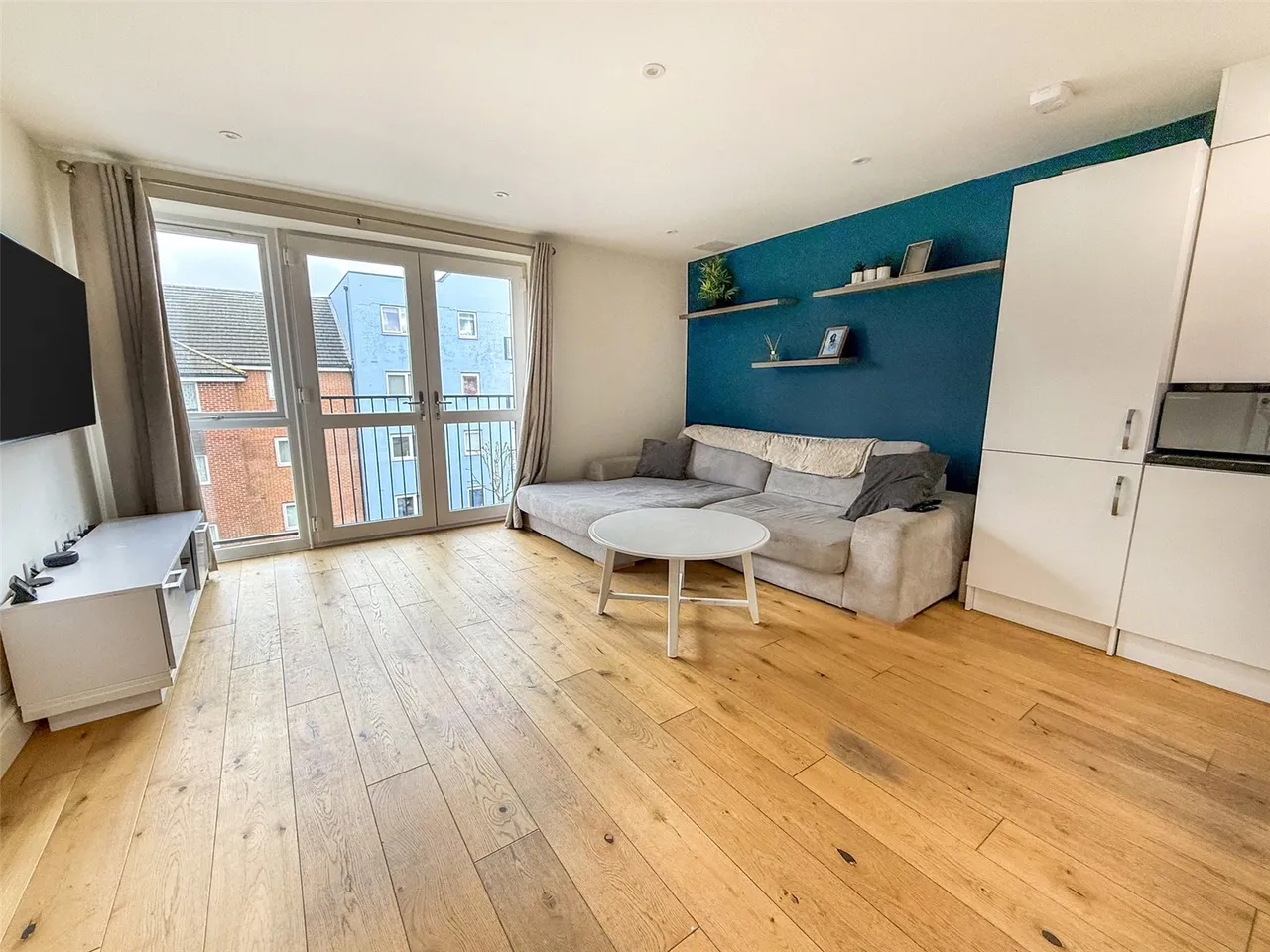 1 bed flat for sale — Exchange Close, Aldershot, Hampshire, GU11 2FD