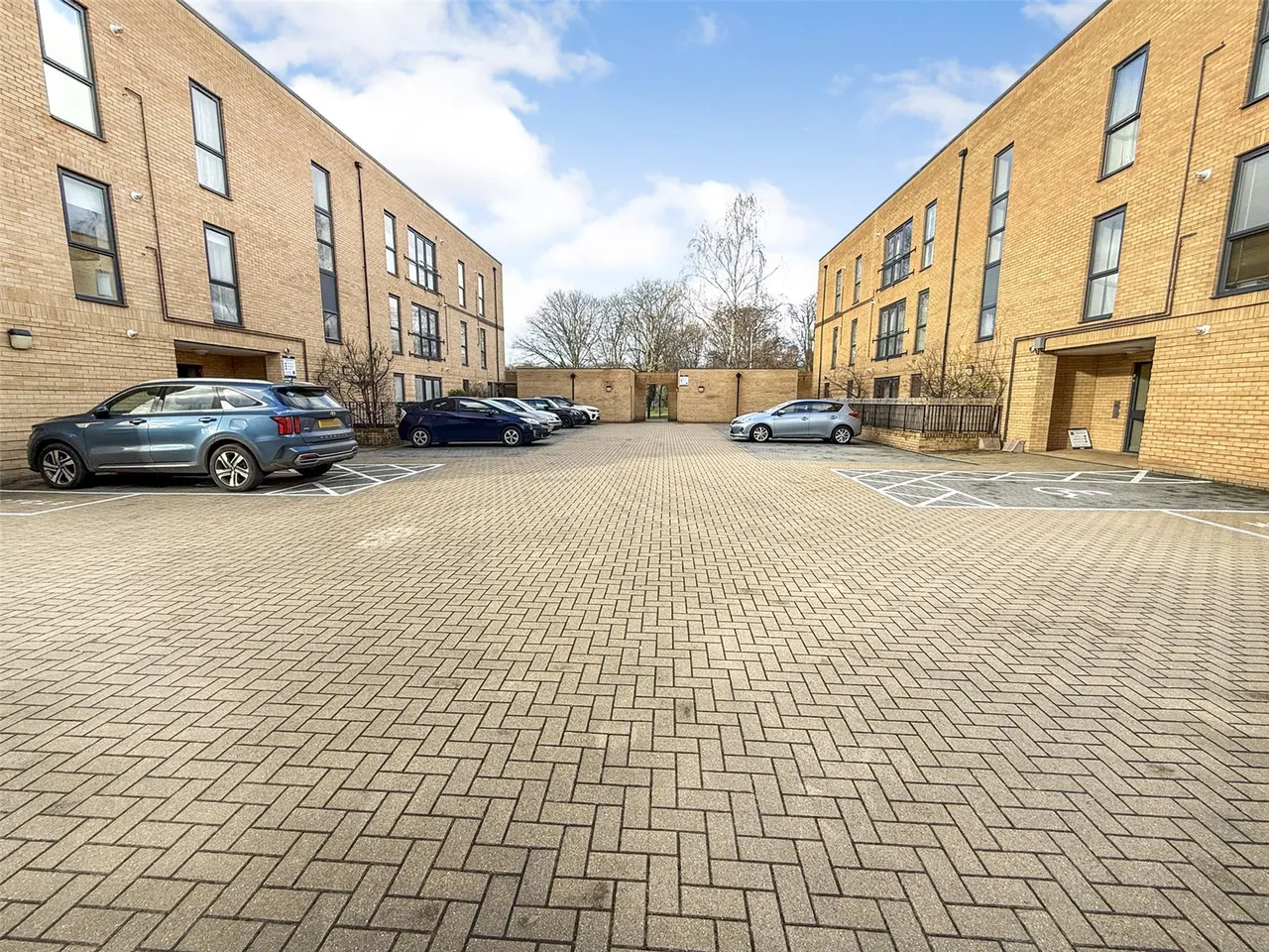 Exchange Close, Aldershot, Hampshire, GU11 2FD, photo 16