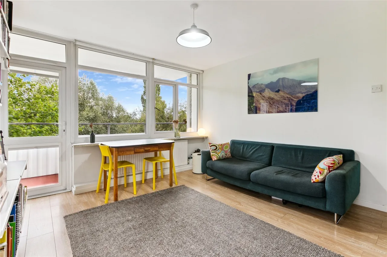Gernigan House, Fitzhugh Grove, Wandsworth, London, SW18, photo 2