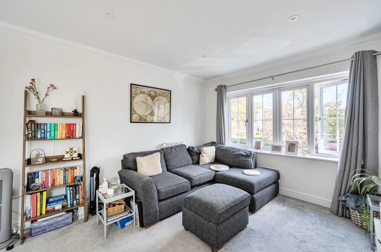Finchampstead Road, Wokingham, Berkshire, RG41 2PF, photo 7