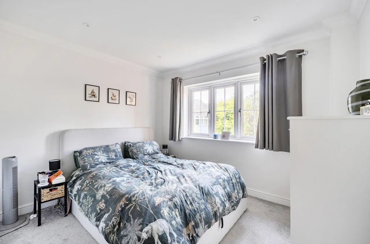 Finchampstead Road, Wokingham, Berkshire, RG41 2PF, photo 12