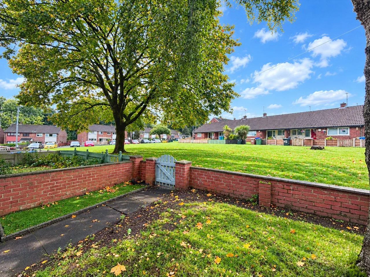 Tintern Road, Middleton, M24, photo 2