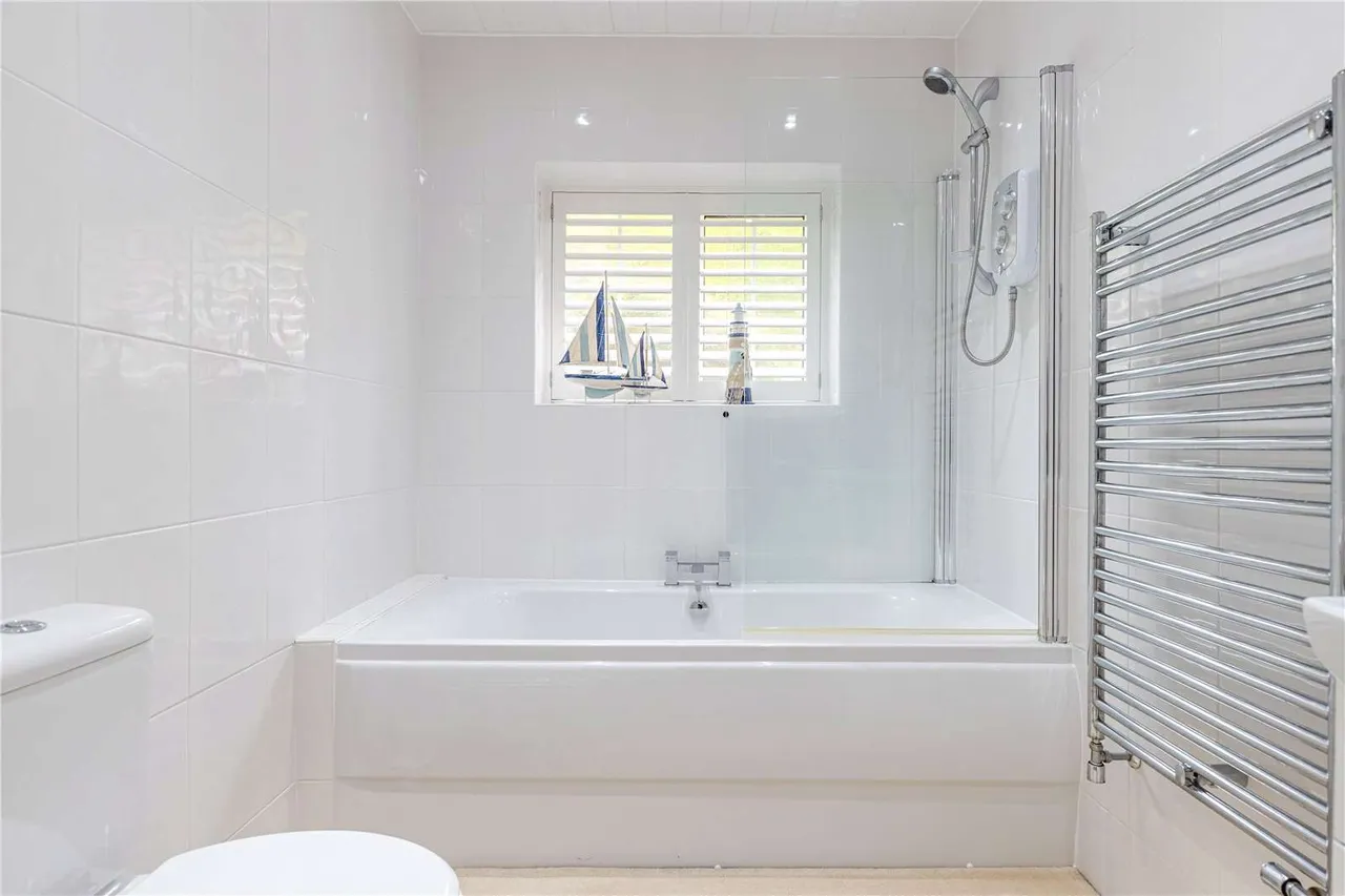 Eddystone Rise, Galmpton, Kingsbridge, Devon, TQ7 3EY, photo 11
