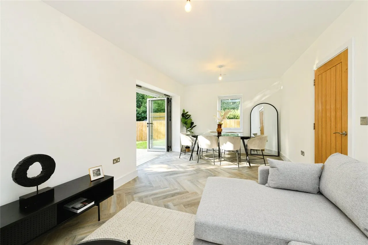Fairoak Close, Kenley, CR8, photo 5