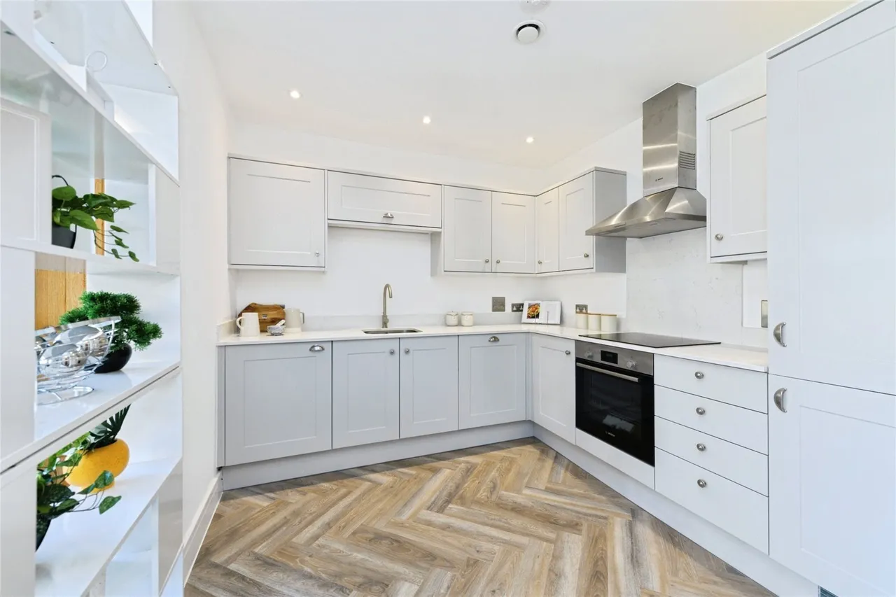 Fairoak Close, Kenley, CR8, photo 4
