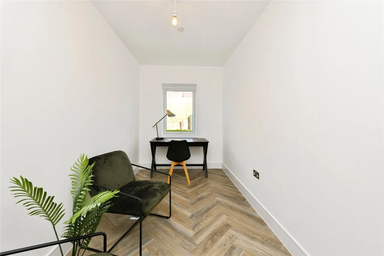 Fairoak Close, Kenley, CR8, photo 8