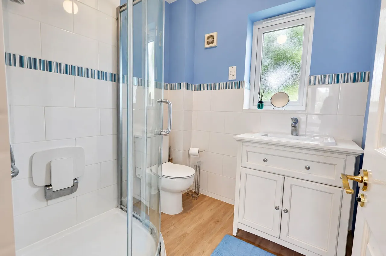 Lyndon Gardens, High Wycombe, HP13, photo 12
