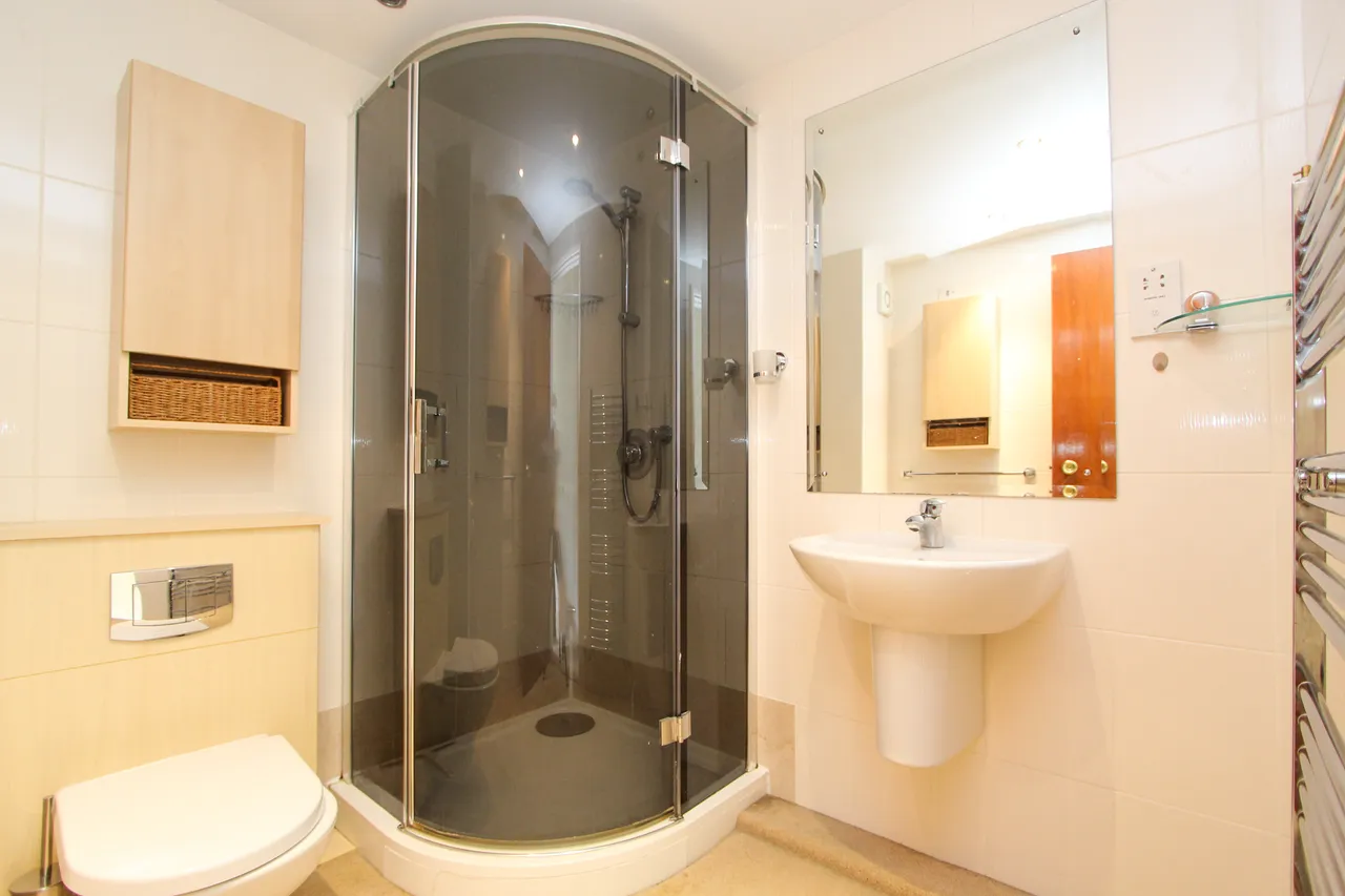 Lakeside, Little Aston, Sutton Coldfield, Sutton Coldfield, B74 3BJ, photo 17