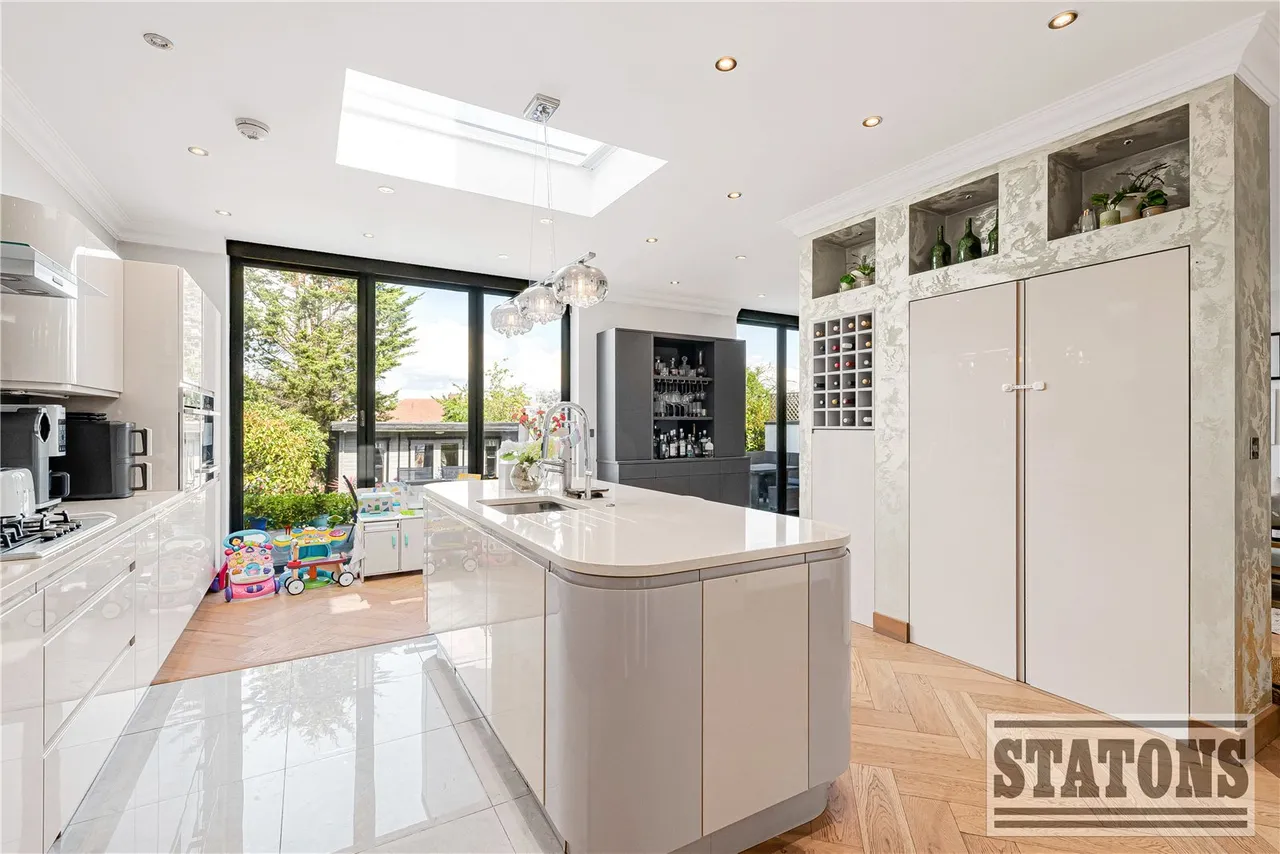 Weirdale Avenue, London, N20 0AN, photo 9