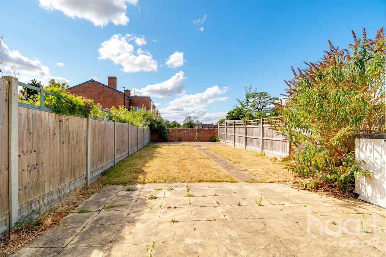 Altham Grove, Harlow, CM20, photo 4