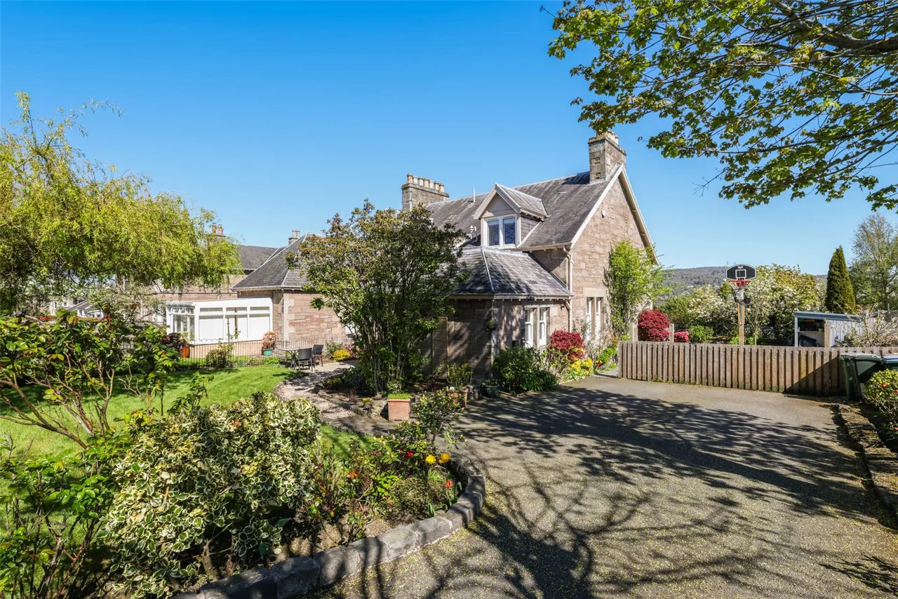 Glasgow Road, Perth, PH2, photo 31