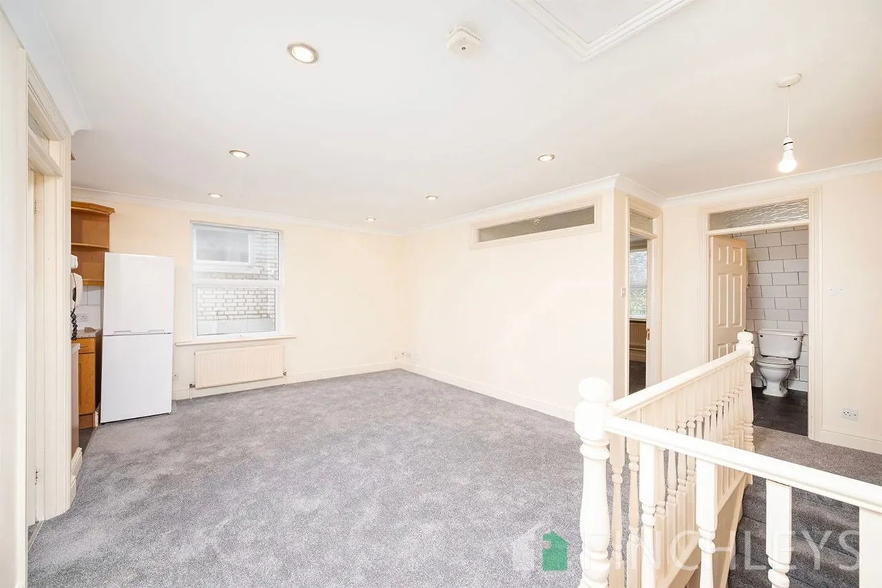 Eversleigh Road, London, N3, photo 6