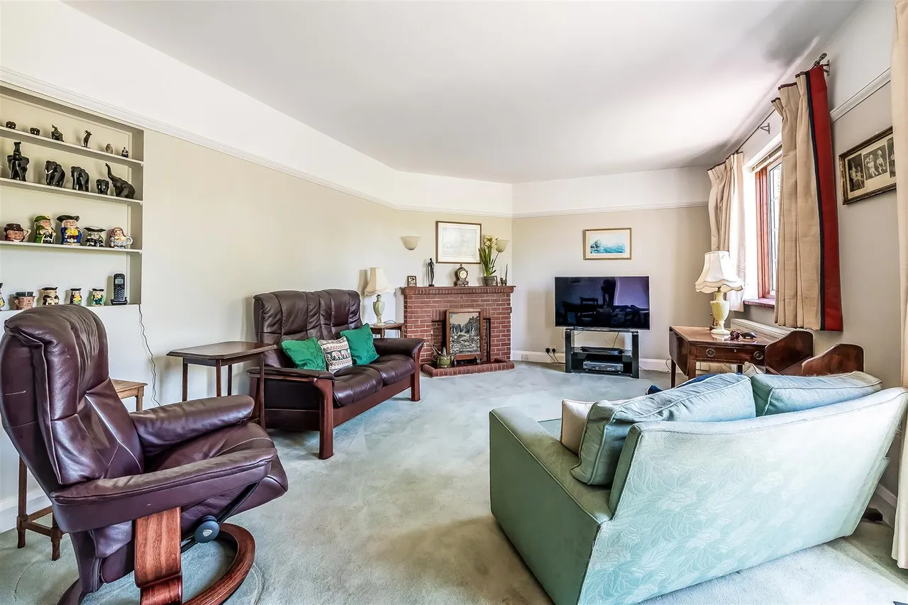 Northfields, Ashtead, KT21, photo 6