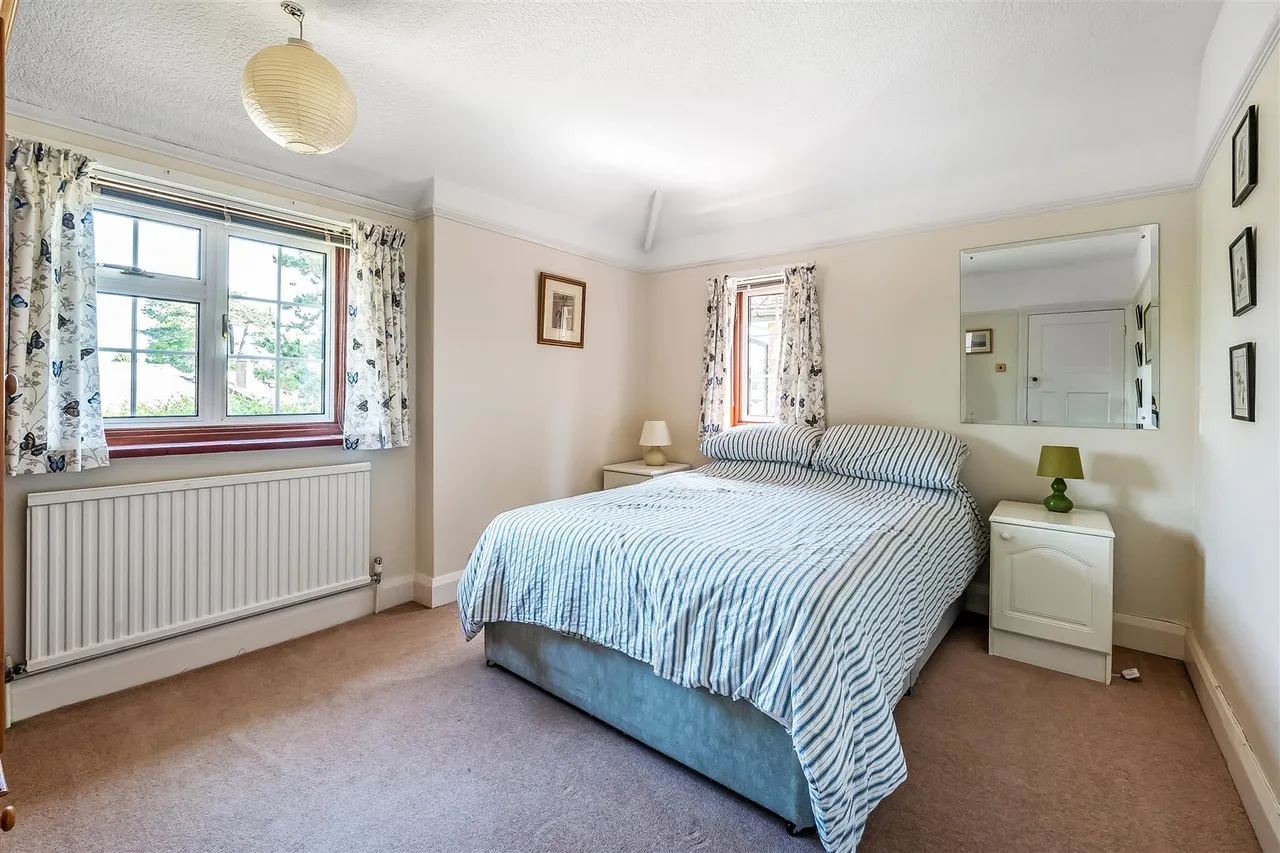Northfields, Ashtead, KT21, photo 12
