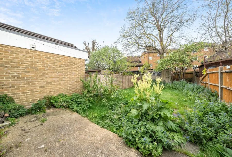 Whitford Gardens, Mitcham, CR4, photo 8