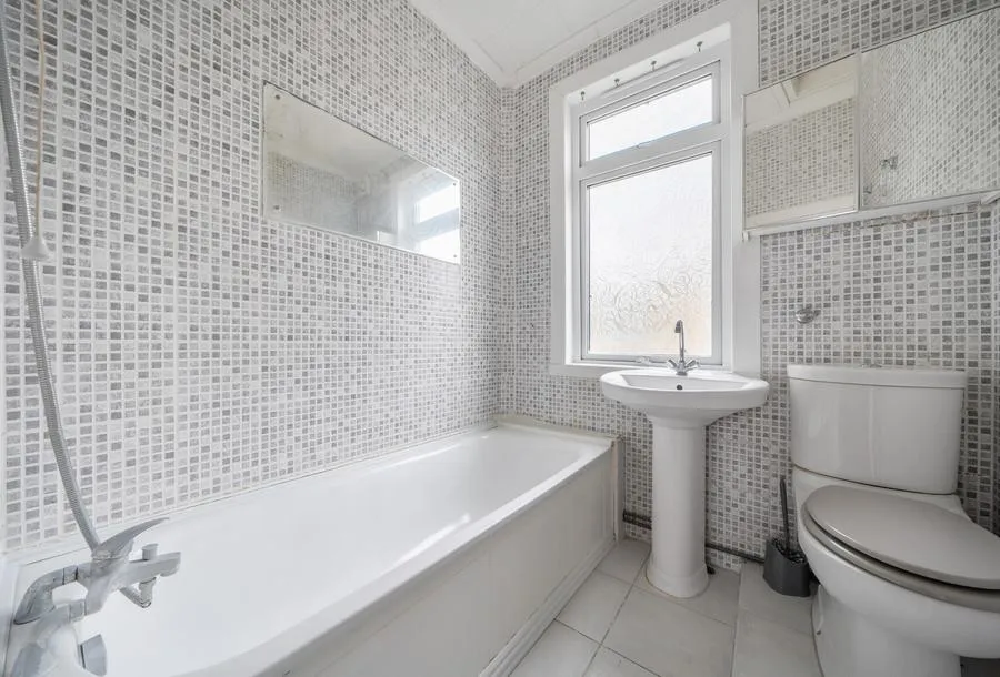 Whitford Gardens, Mitcham, CR4, photo 7
