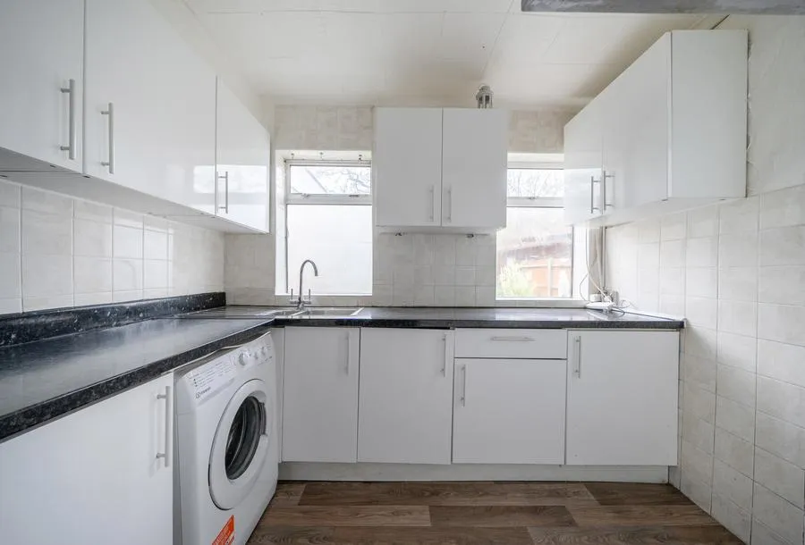 Whitford Gardens, Mitcham, CR4, photo 3