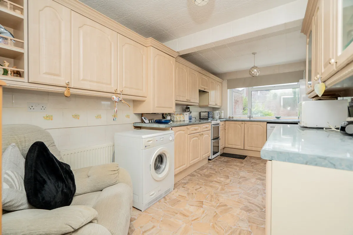Jillifer Road, Luton, LU4, photo 2