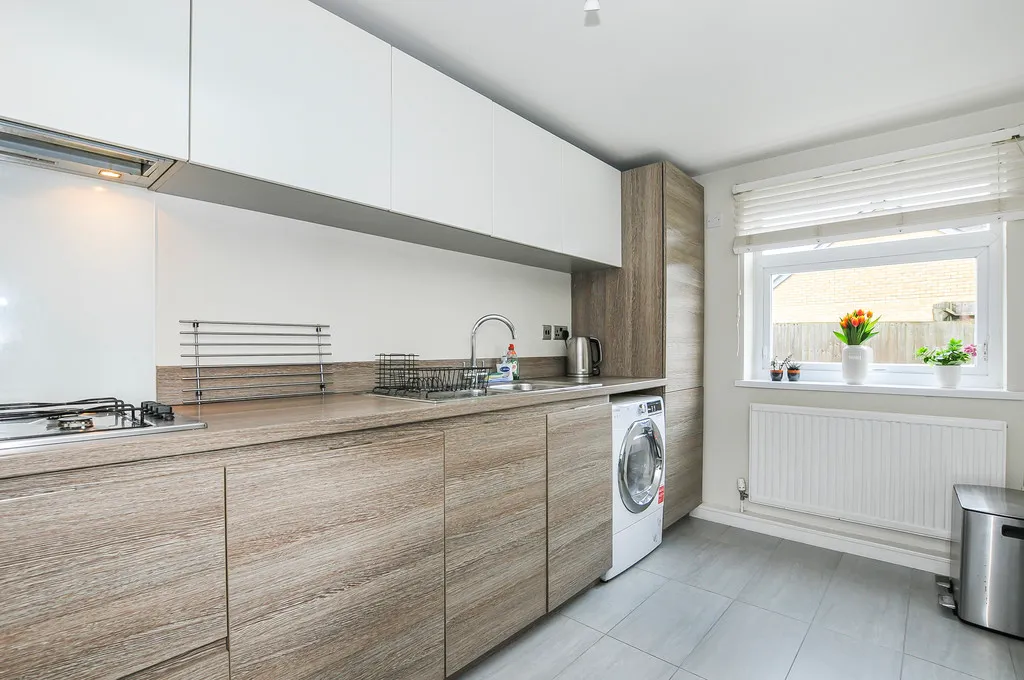 Wallace Close, Uxbridge, photo 25