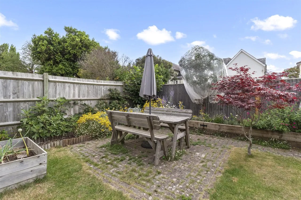 Madeira Avenue, Worthing, photo 22