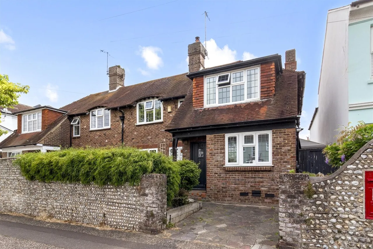 4 bed house for sale — Madeira Avenue, Worthing