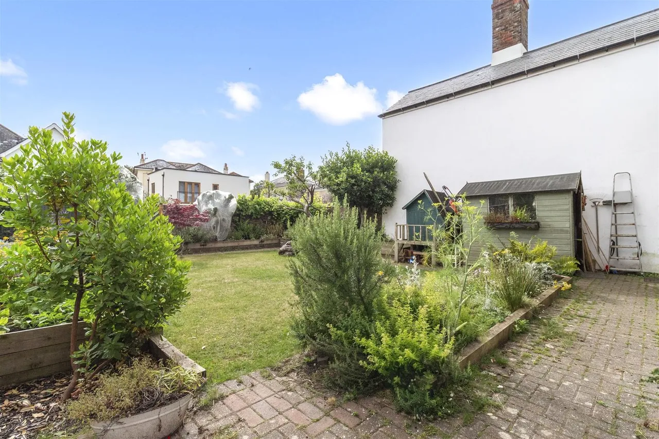Madeira Avenue, Worthing, photo 15