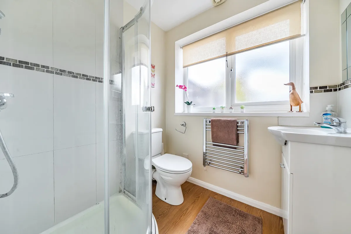 Bexleyheath, DA7 4TU, photo 16