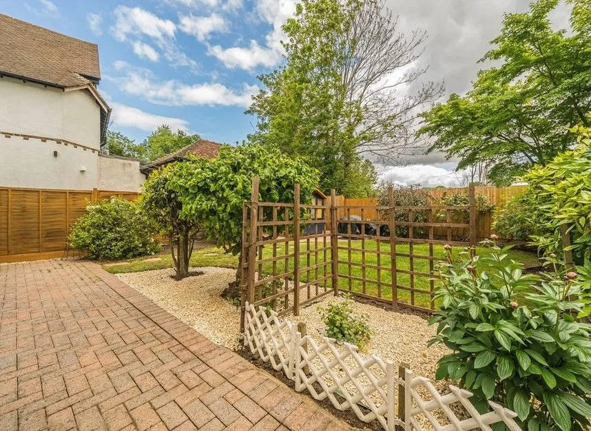 Onslow Close, Thames Ditton, KT7, photo 8
