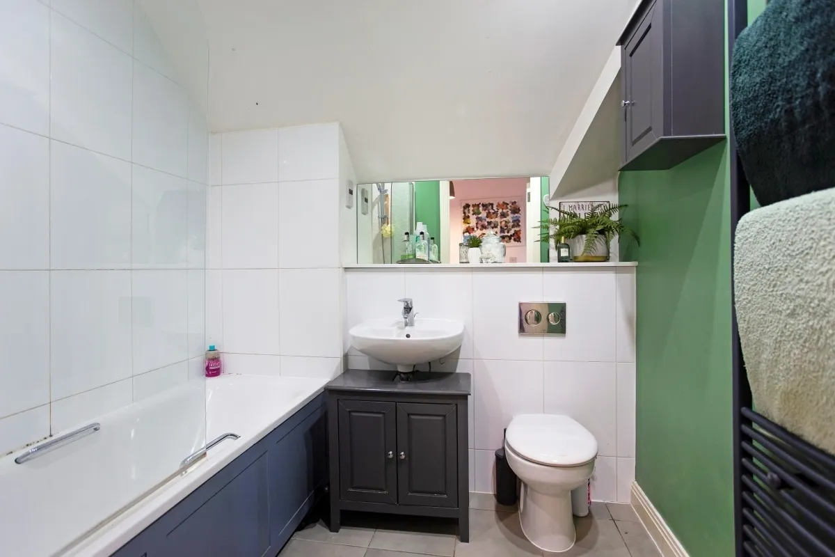 Limes Close, Redhill, RH1, photo 7