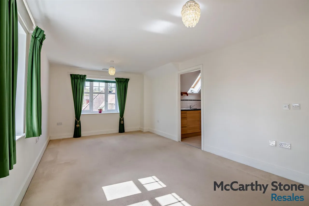 Crowborough Hill, Crowborough, TN6, photo 15