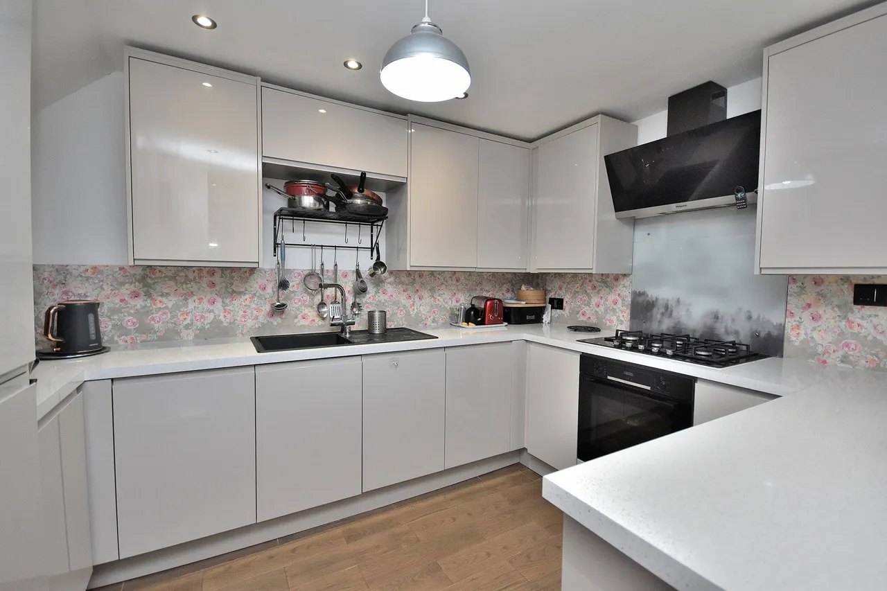 Woburn Court, Rushden, Northamptonshire, NN10 9HL, photo 4