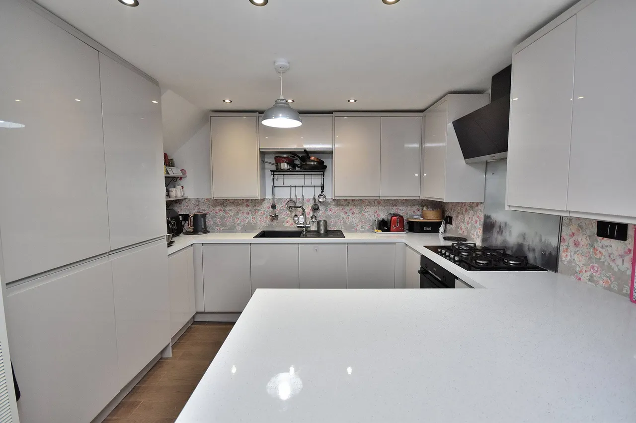 Woburn Court, Rushden, Northamptonshire, NN10 9HL, photo 2