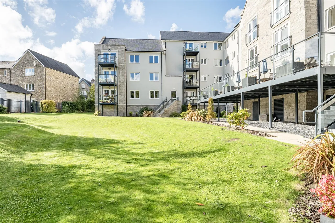 Dockray Hall Road, Kendal, LA9, photo 15