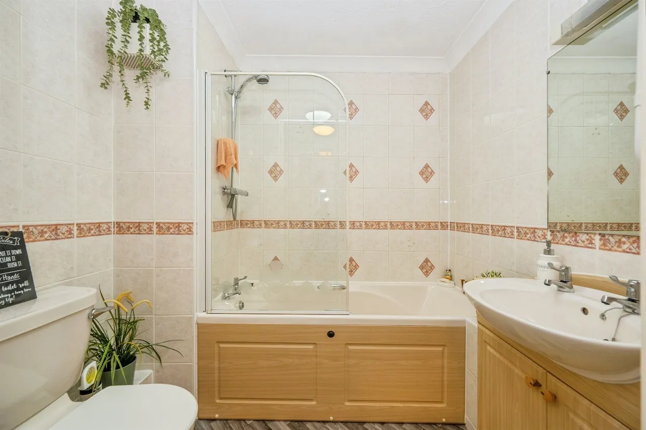 Park View, Ashbourne, DE6, photo 11