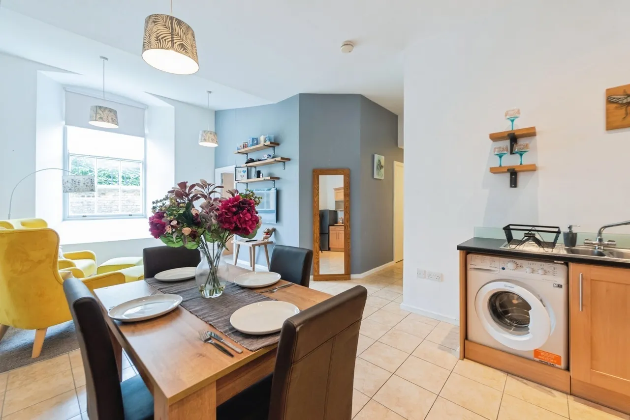 1 bed flat for sale, St. Georges Walk, Gosport, PO12