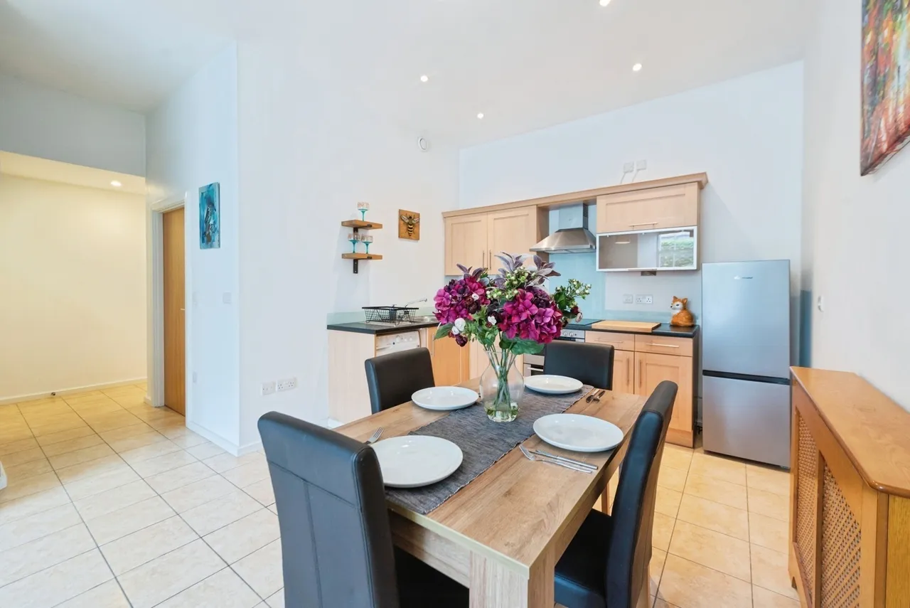 St. Georges Walk, Gosport, PO12, photo 19