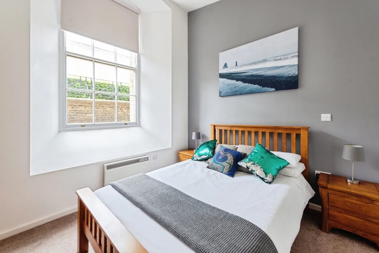 St. Georges Walk, Gosport, PO12, photo 15