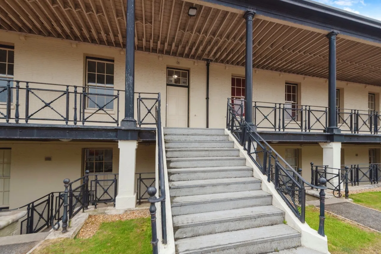 St. Georges Walk, Gosport, PO12, photo 18