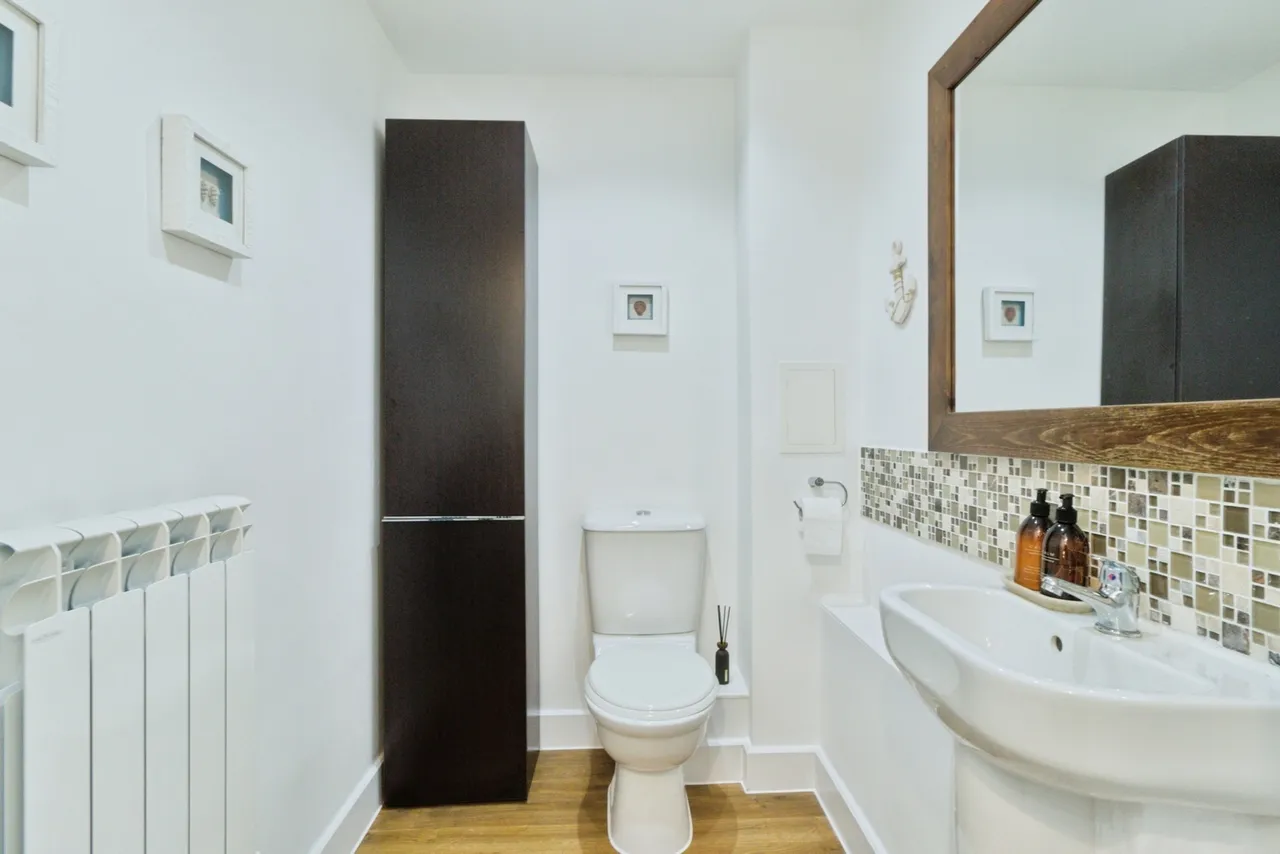 Alcock Crescent, Crayford, DA1, photo 8