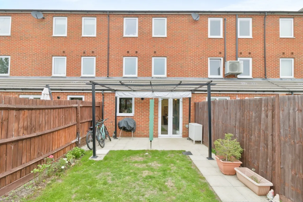 Alcock Crescent, Crayford, DA1, photo 18