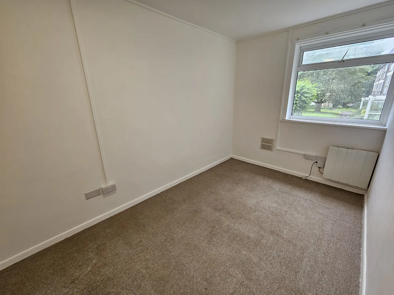 Pine Lodge, Maidstone, photo 6