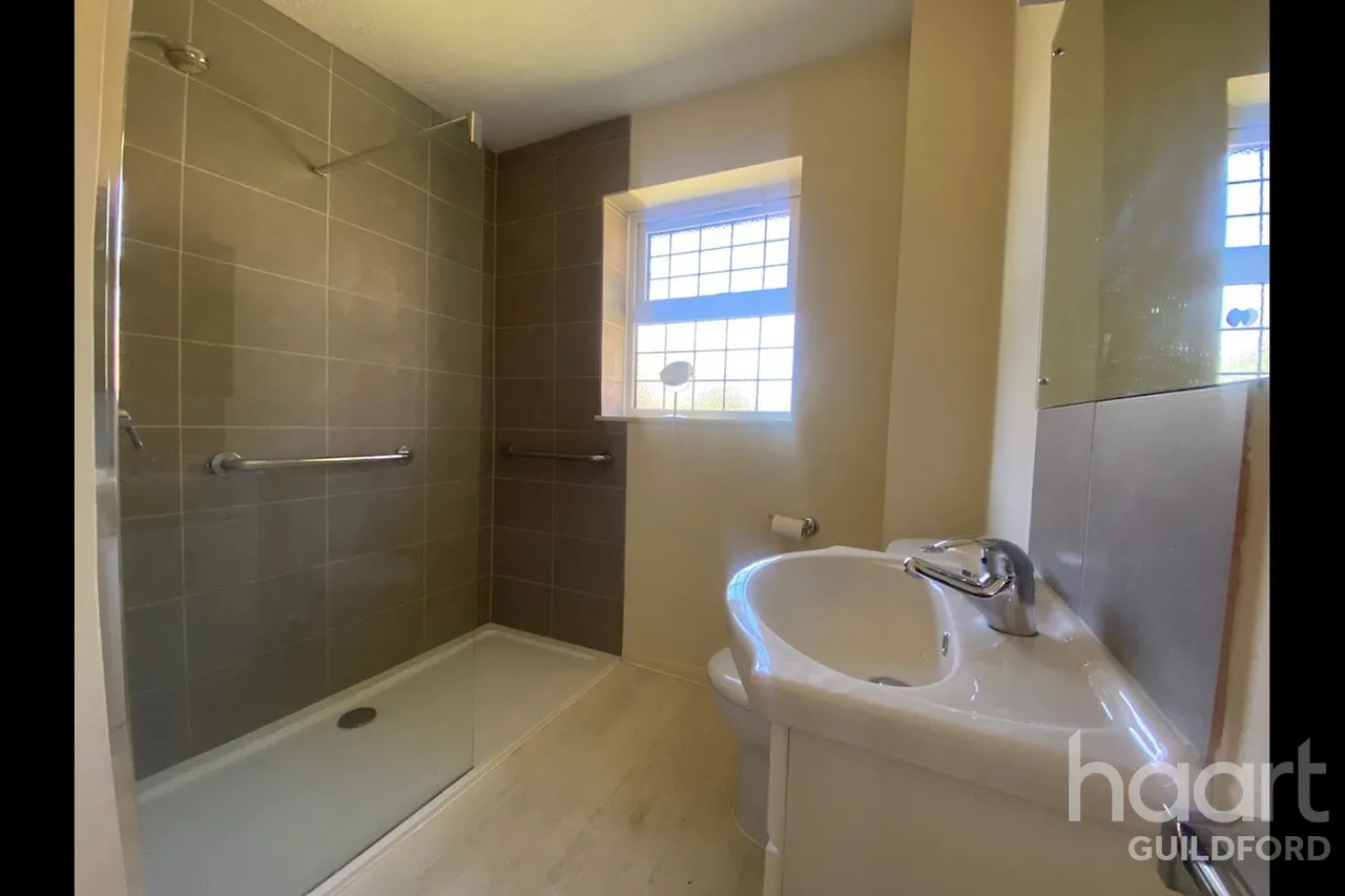 Weston Lea, Leatherhead, KT24, photo 5