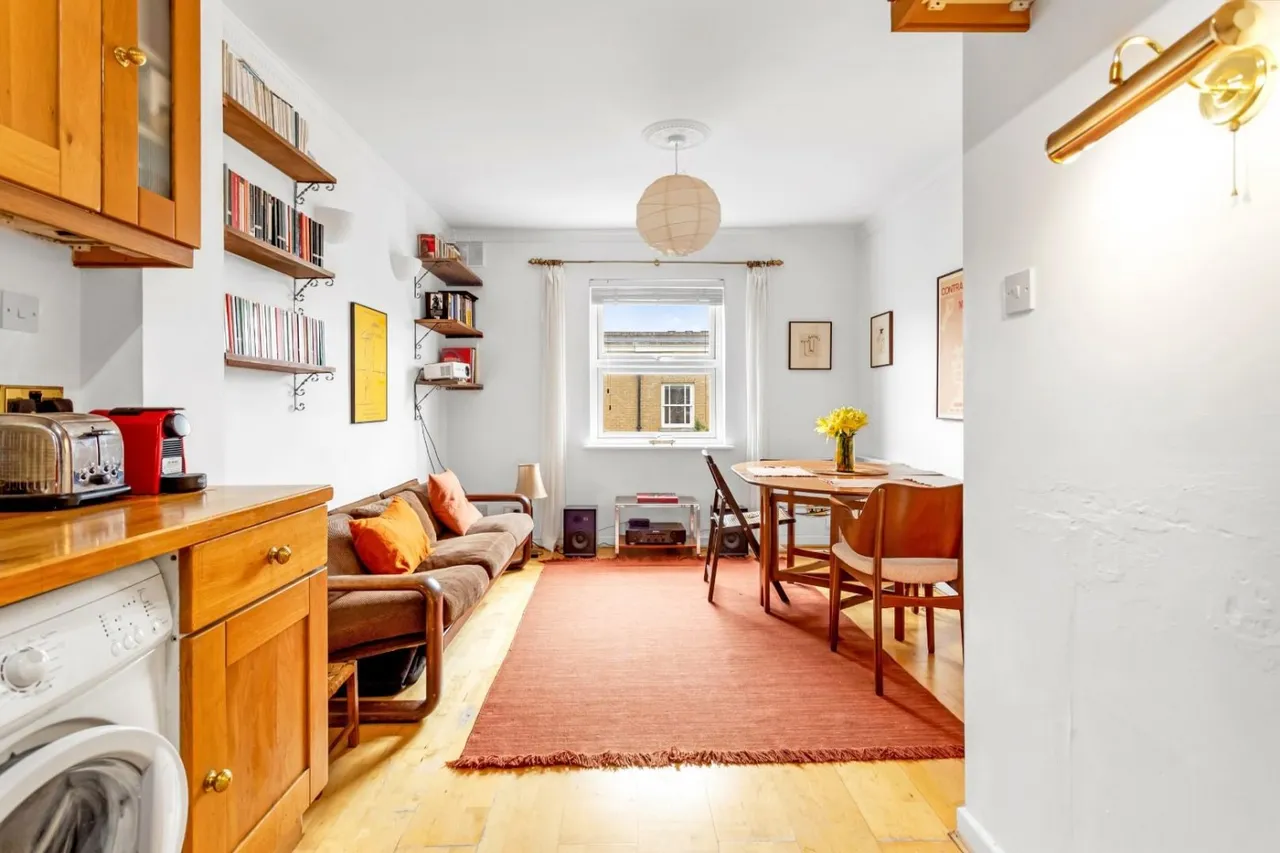 2 bed flat for sale — Shakspeare Walk, London, N16