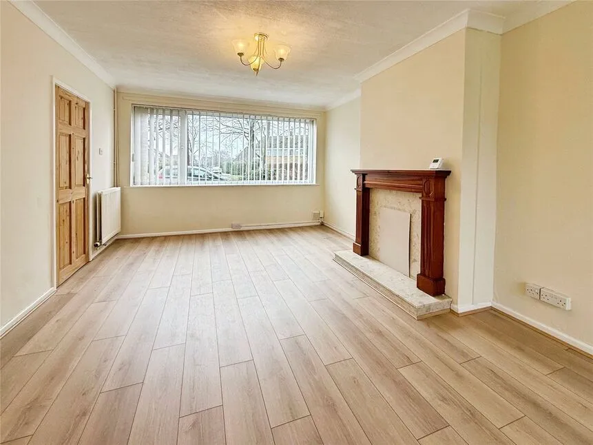 Wallis Avenue, Lincoln, Lincolnshire, LN6, photo 3